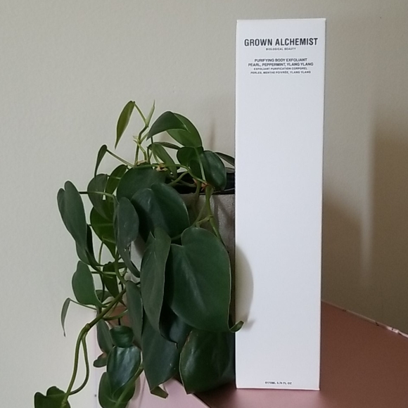 2 for 50 Grown Alchemist Purifying Body Exfoliant - Picture 2 of 4